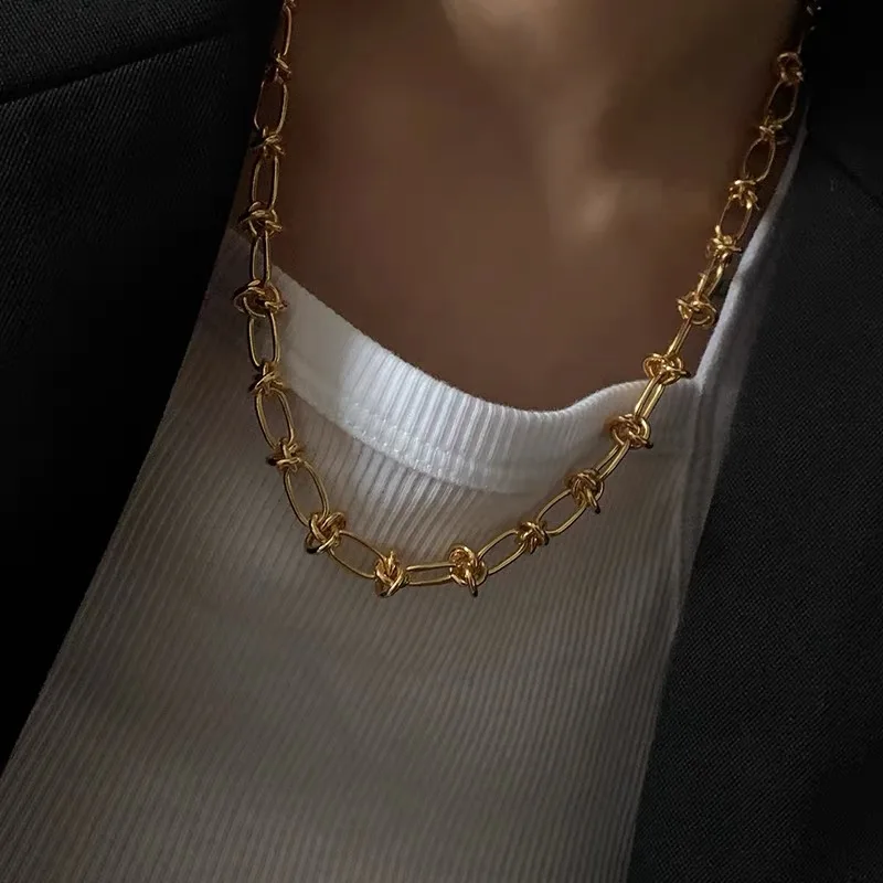 Bailey 18K Gold Barbed Knot Collar Necklace