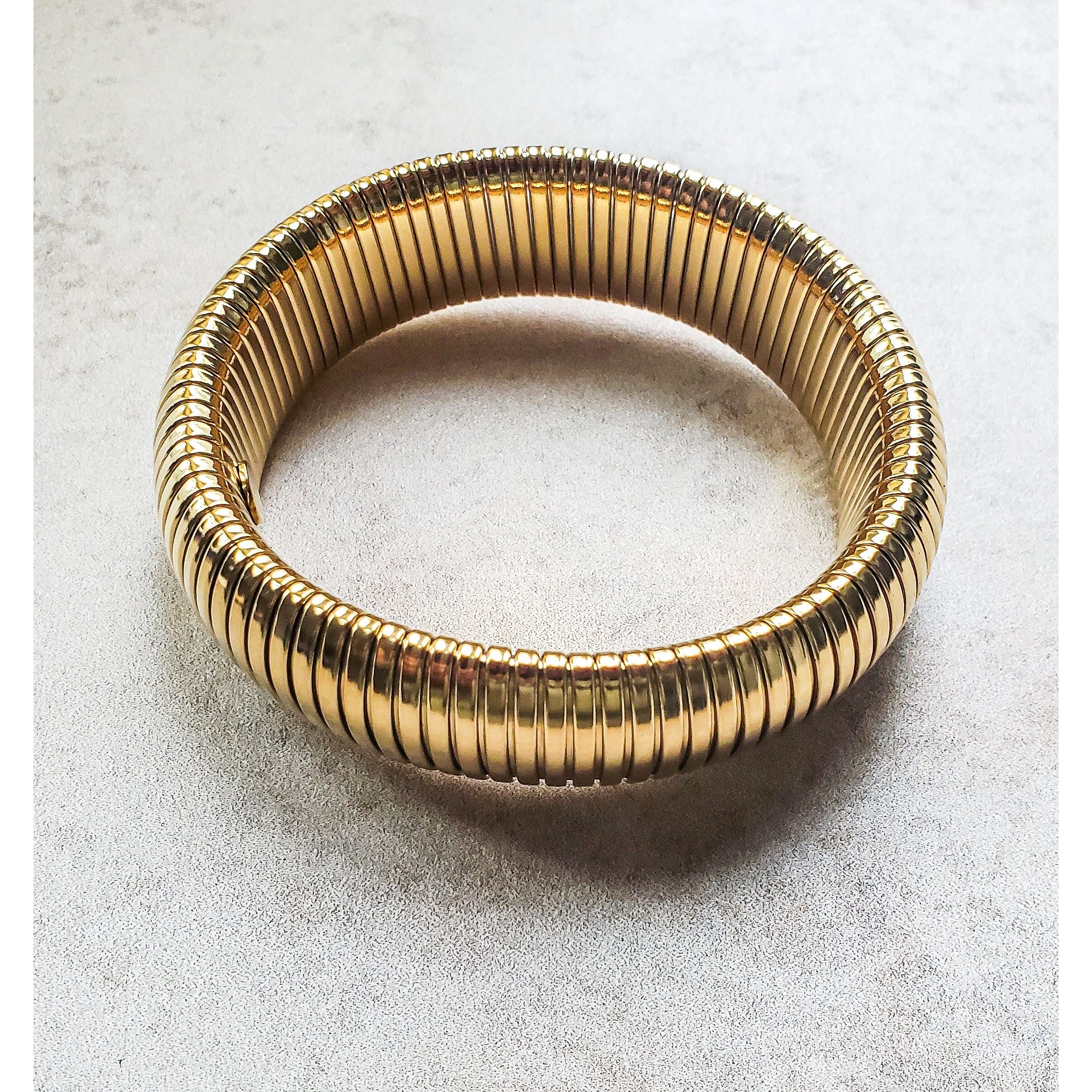 Reese 18K Ribbed Bangle Bracelet