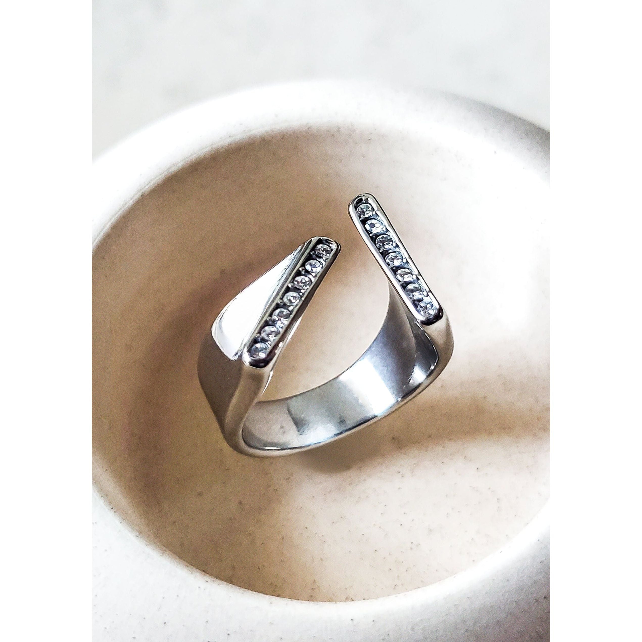 Vienna 18K Open CZ Irregular Ring