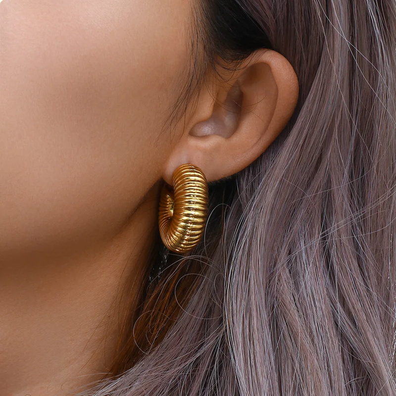 Naomi 18K Textured Chunky Hoop Earring