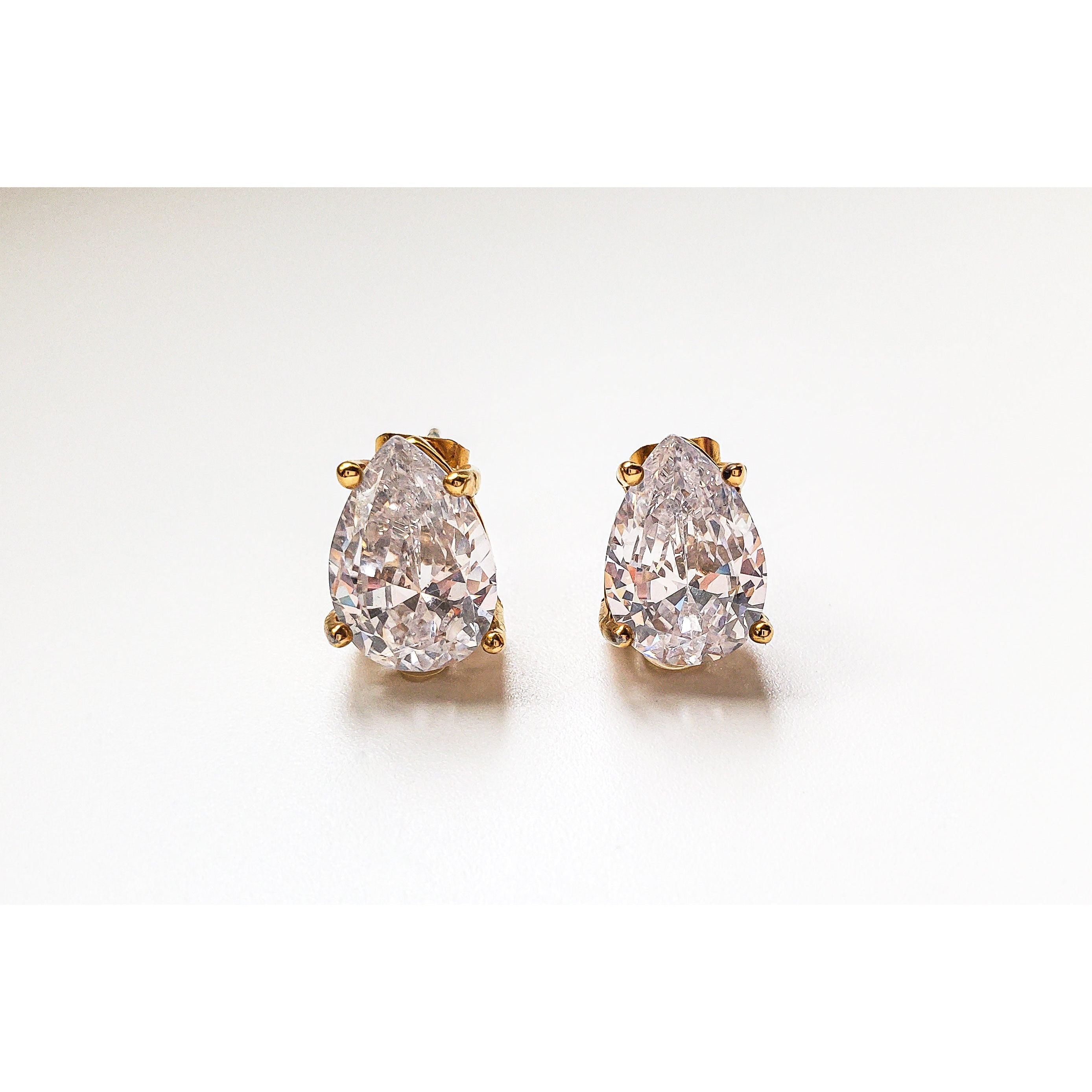 Sophia 18K Pear Stud Earrings