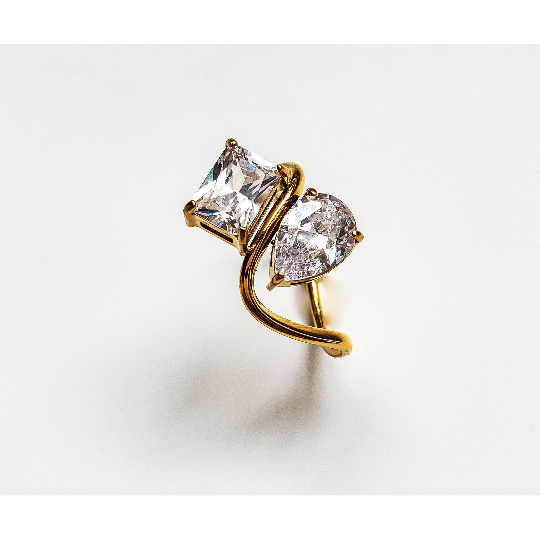 Sophia 18K Twist CZ Ring