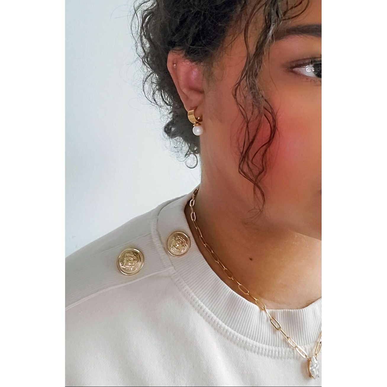 Penelope 18K Pearl Hoop Huggie Earrings